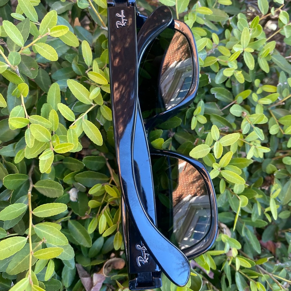 Ray-Ban Glossy Black Sunglasses pueden ser de mujer o de hombre - Picture 4 of 10